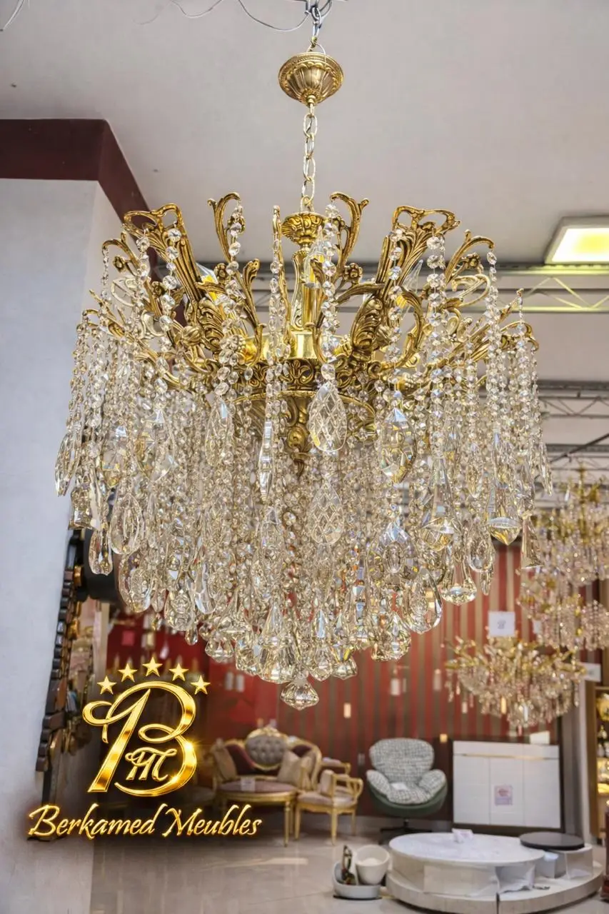 Lustre en bronze – Élégance intemporelle - Image 9